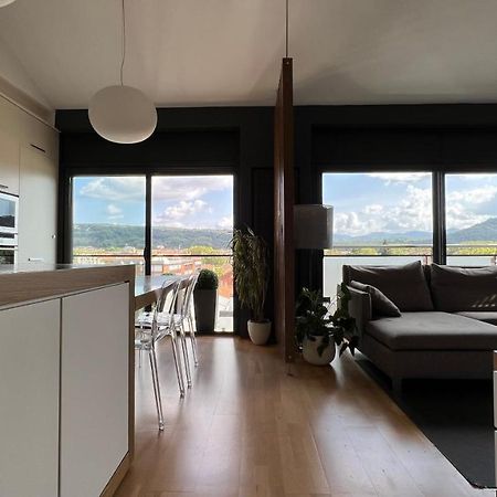 Atico De Diseno Con Terraza En El Centro De Olot Lägenhet Exteriör bild