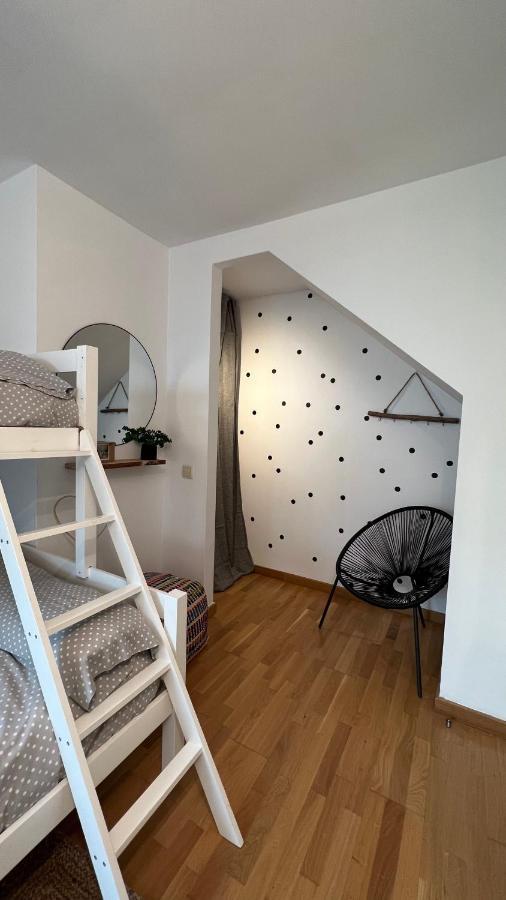 Atico De Diseno Con Terraza En El Centro De Olot Lägenhet Exteriör bild