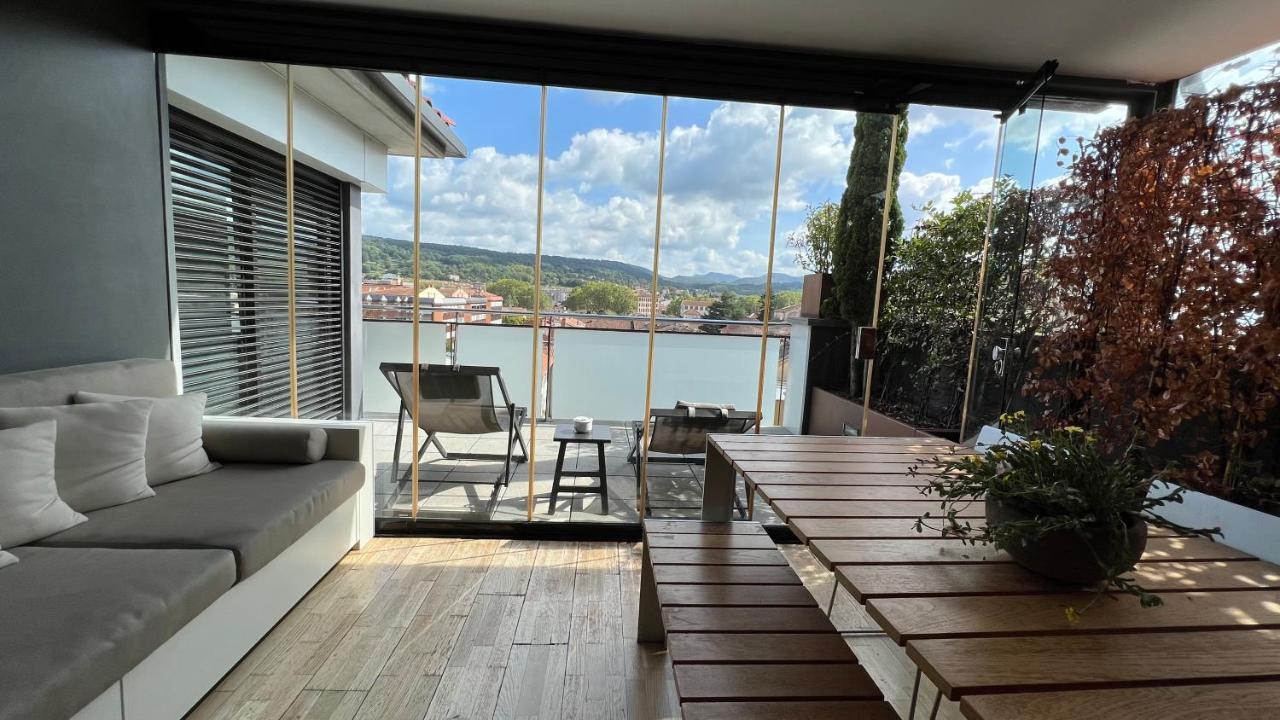 Atico De Diseno Con Terraza En El Centro De Olot Lägenhet Exteriör bild